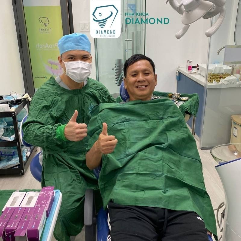 Khách hàng điều trị tại Nha khoa Diamond Biên Hòa