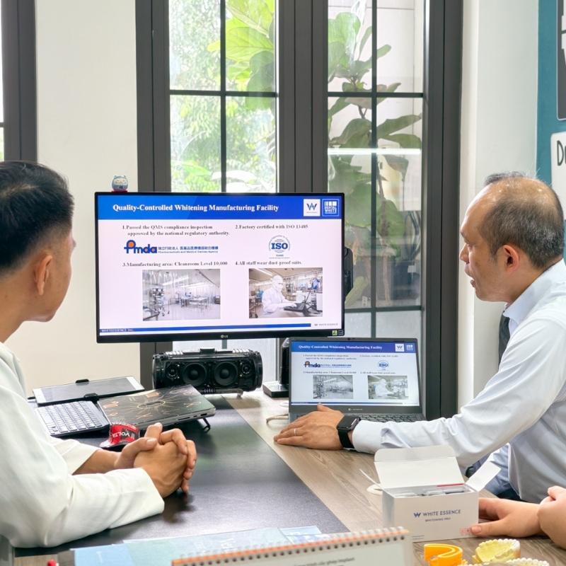 White Essence là thương hiệu tẩy trắng Nhật Bản